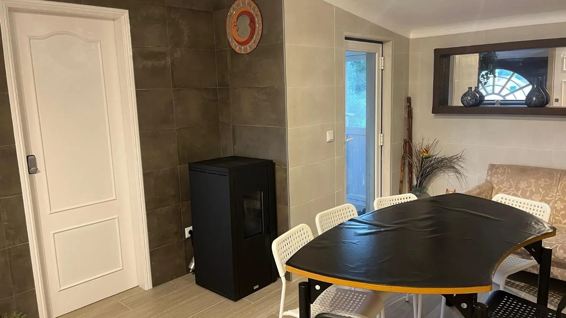 梅姆马尔廷斯Sun House III - Near Sintra - Kitchen - Pool公寓 梅姆马尔廷斯
