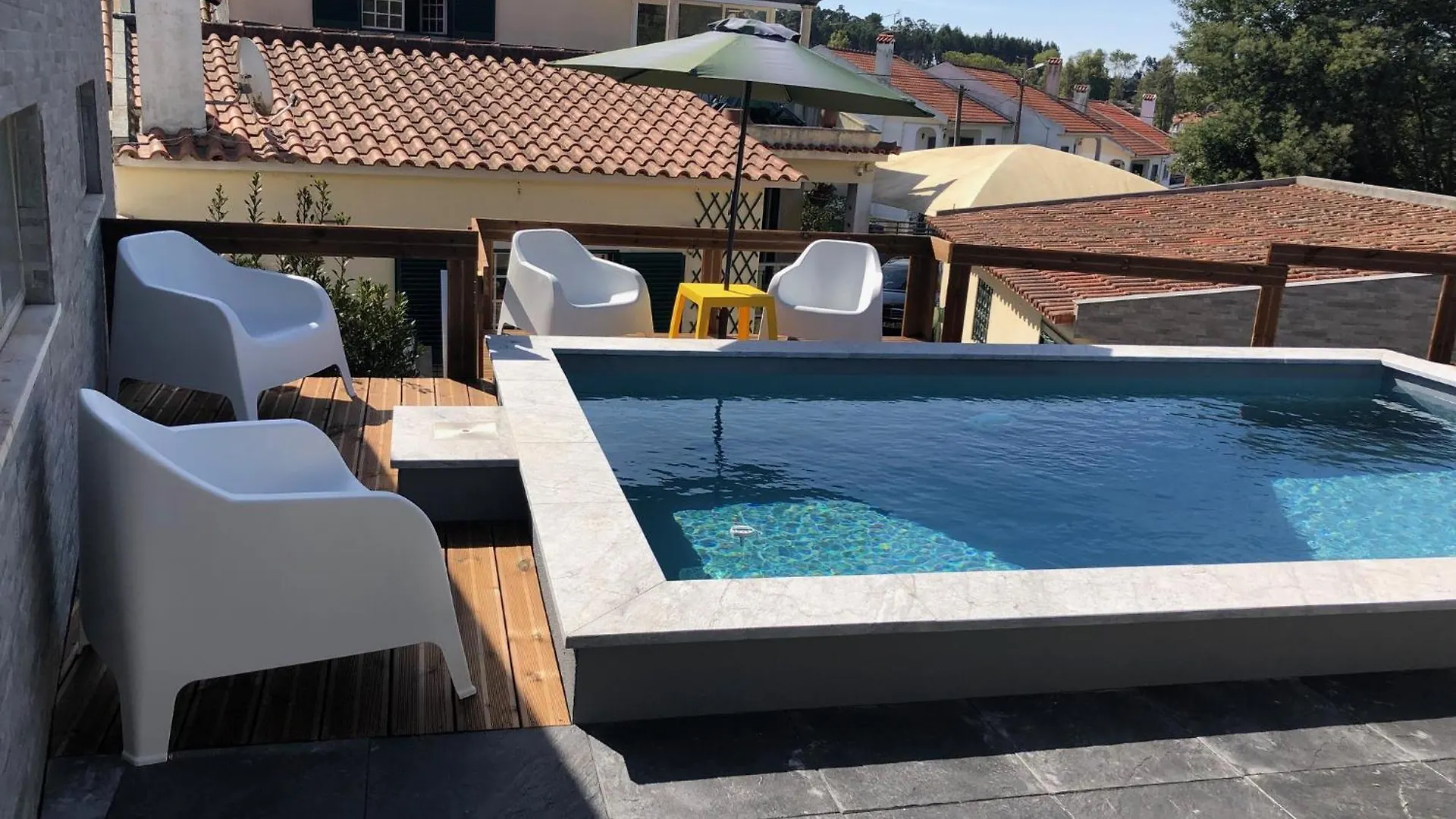 民宿 梅姆马尔廷斯Sun House III - Near Sintra - Kitchen - Pool公寓