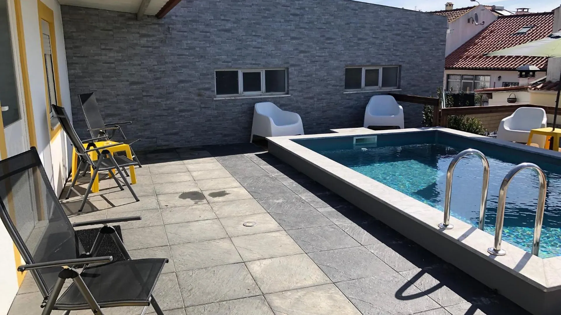 Sun House III - Near Sintra - Kitchen - Pool Apartment Mem Martins